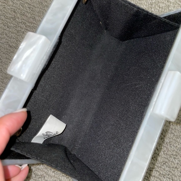 Mrs. Bag with detachable gold chain - Picture 3 of 6